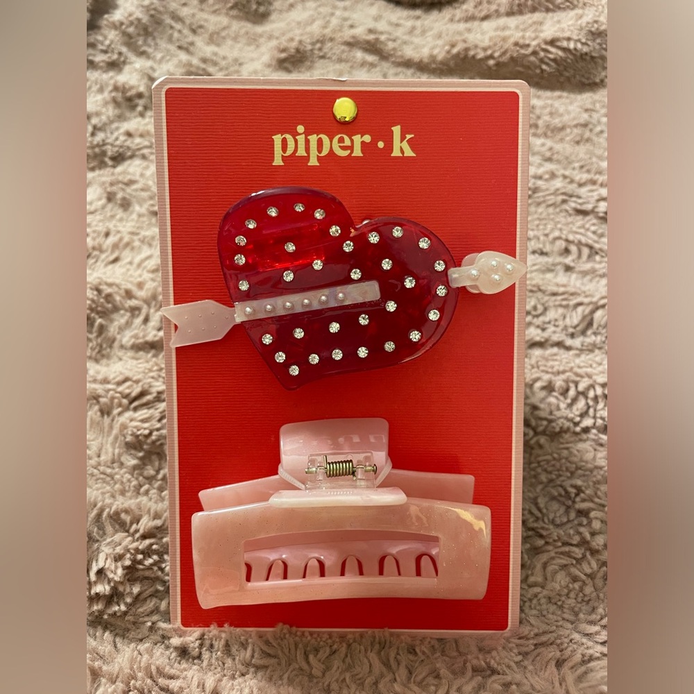NWT Piper K Two Pack Hair Claw Clips Whimsical Love Theme